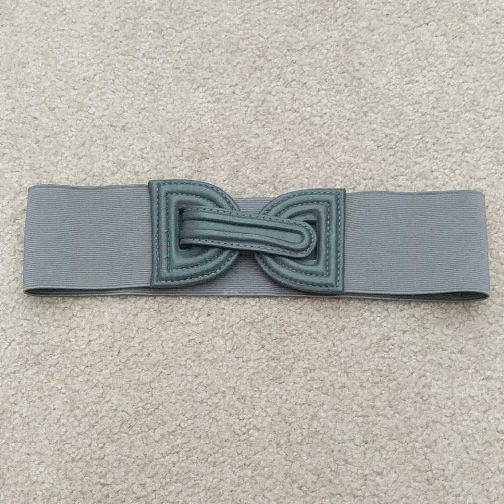Alice + Olivia Grey Gray Stretchy Waist Belt Small